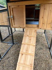 Cottage coop made with metal frame. New and predator proof