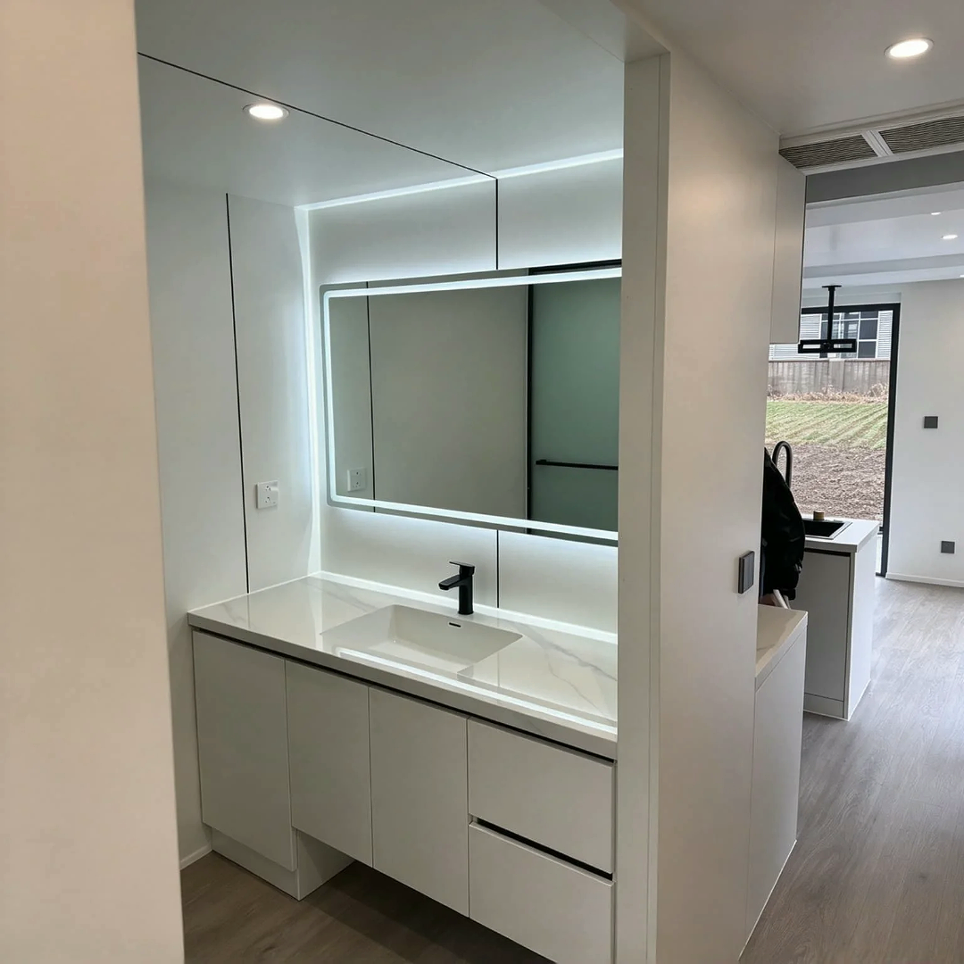 Apple Homes Ship Fully assembled & Equipped